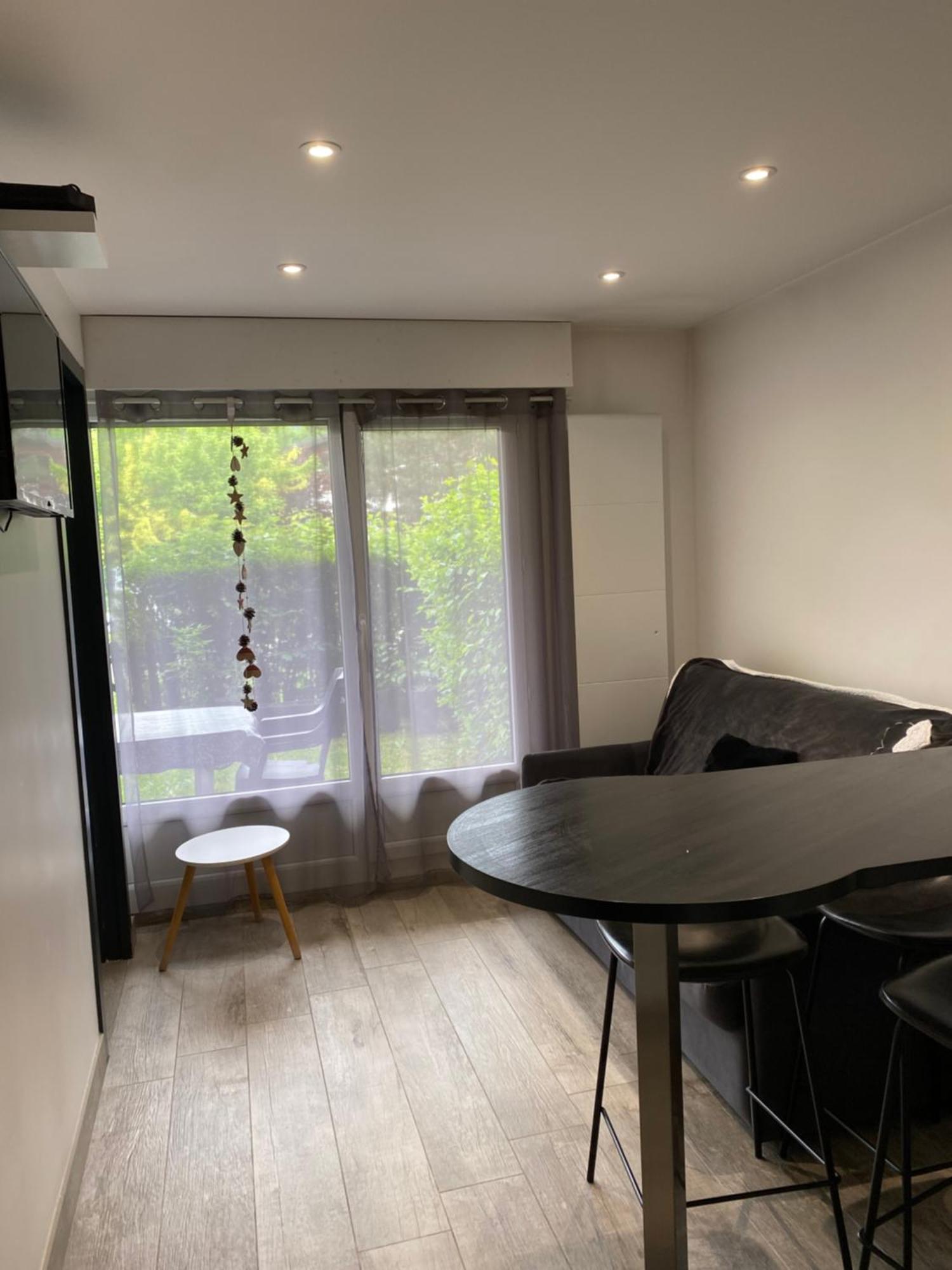 Mont Blanc Holidays Dans Residence Avec Gardien Sallanches Exterior photo